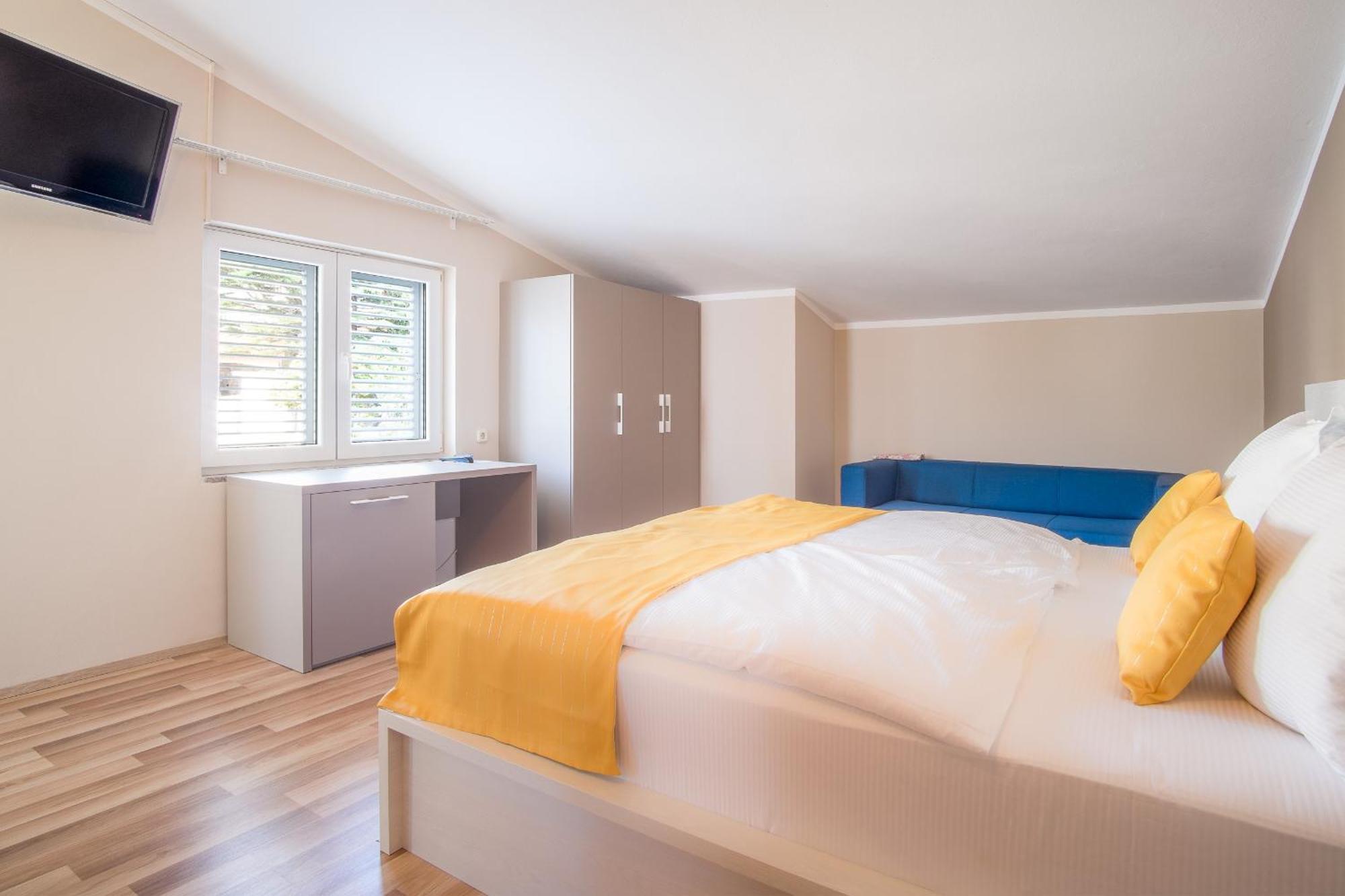 Rooms Nadia Stara Baška 部屋 写真