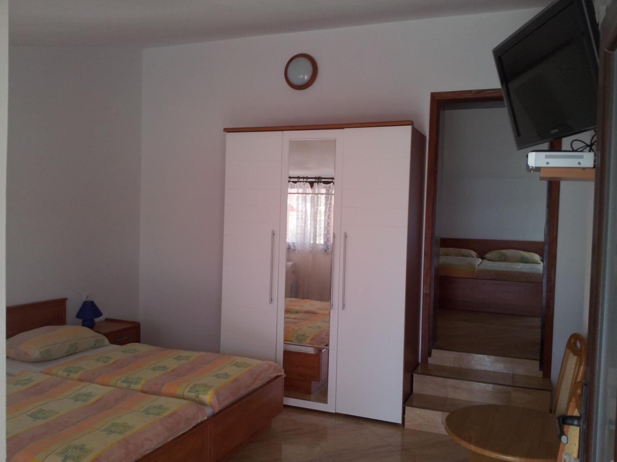 Rooms Nadia Stara Baška 部屋 写真